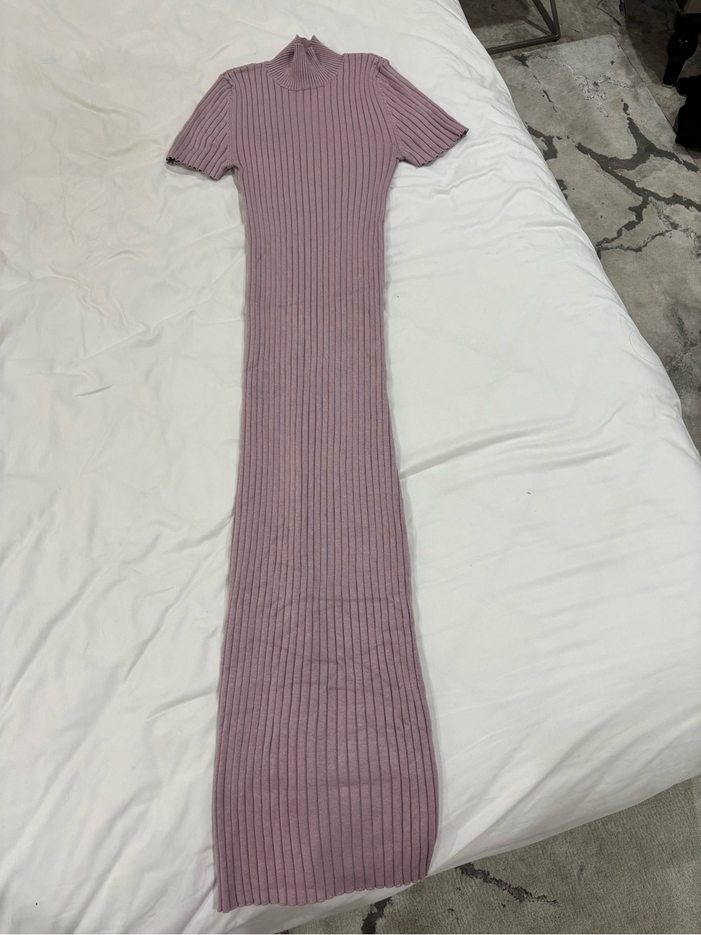 Forever 21 Ribbed Mock-Neck Maxi Dress in Dusty Mauve